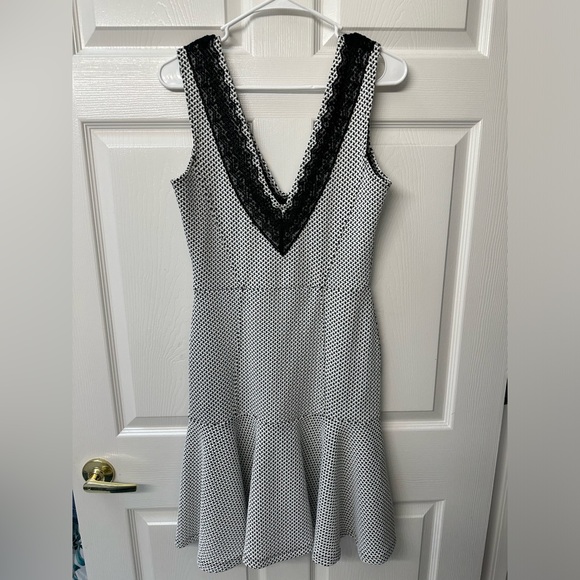 French Connection | Deep V Peplum Bottom | Black and White dress w lace | size 8 - Picture 2 of 6